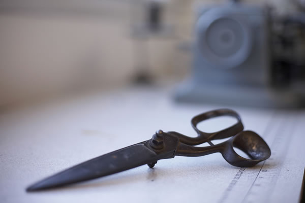 Tailors Scissors new-england-kit-2009.jpg