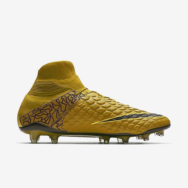 Nike Hypervenom 'Gold Wave'